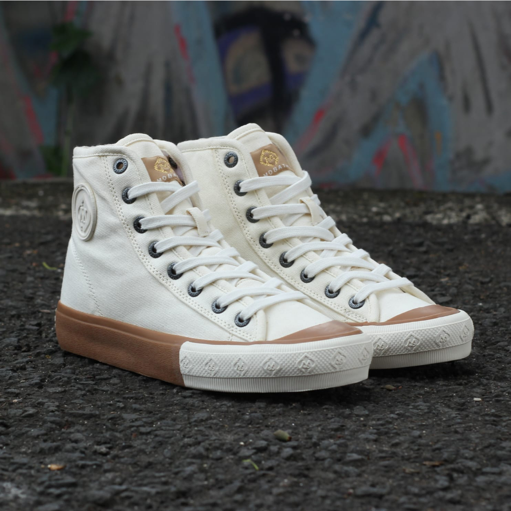 Sepatu pria wanita Mobatic Passion High Off White |  Mobatic I ndonesia | Sneakes High