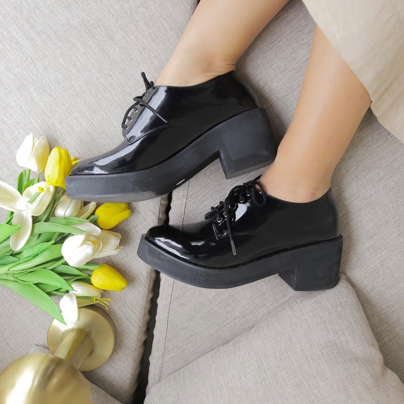 UNICO BLACK - Sepatu wanita/ Heels wanita