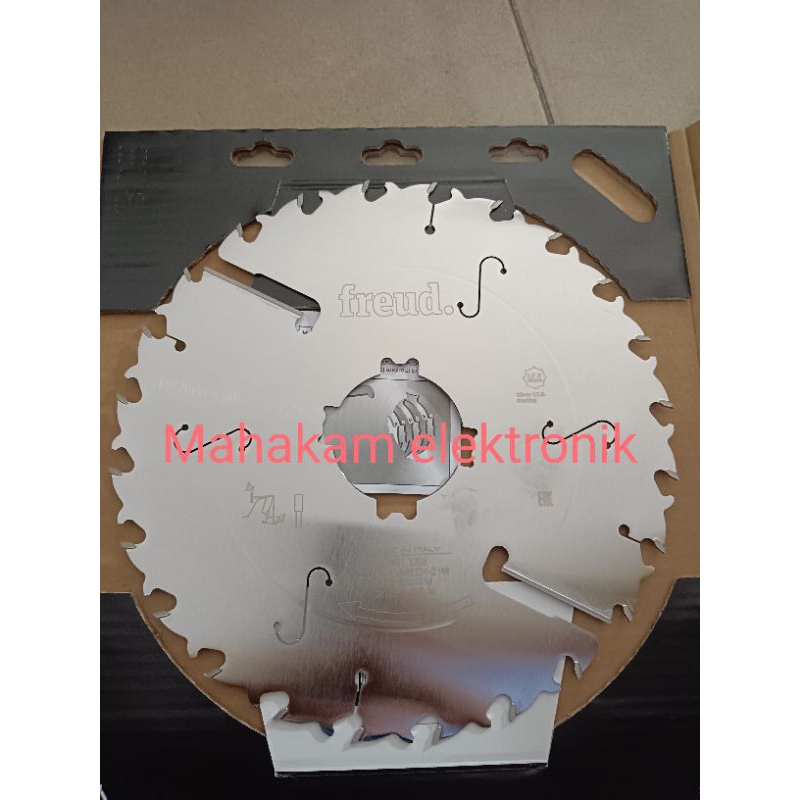 gergaji circular freud Lm01 1202 300x24+2

gergaji Freud KAYU 12 INCH MATA 24+2 LM01-1202 300x2,5X70