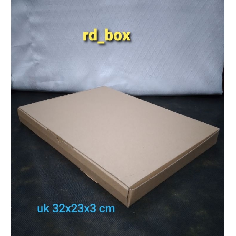 

kardus/box/dus uk 32x23x3 cm box die cut model pizza,kotak kado,box hampers