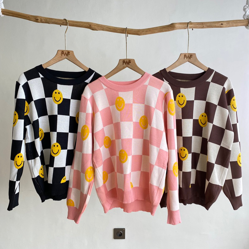 Sweater Smiley / Baju Atasan Rajut Import