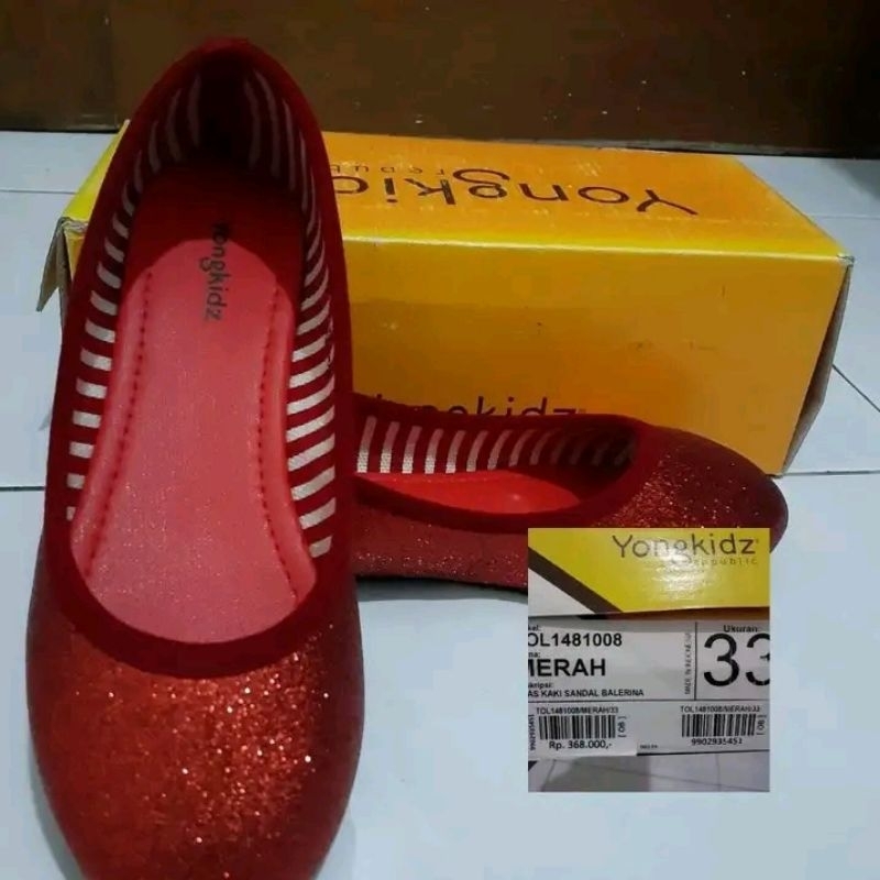 SEPATU YONGKIDS