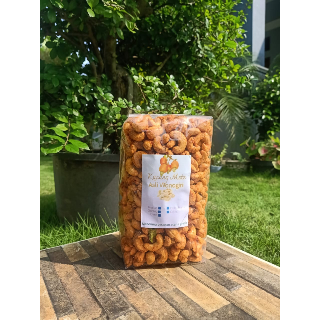 

KACANG METE PEDAS MANIS