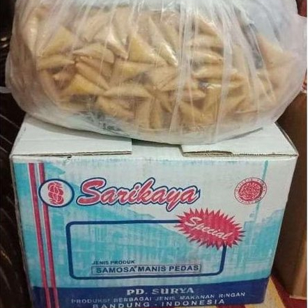 

Samosa Manis Pedas 3 kg Merk Sarikaya / Pedas Manis / kue kering isi abon ayam