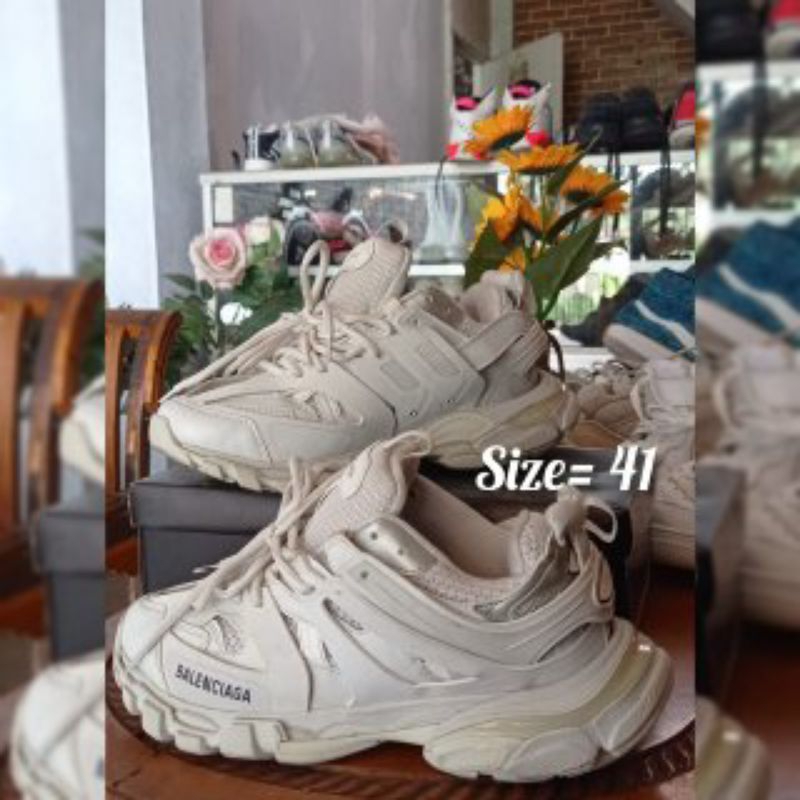 sepatu second branded