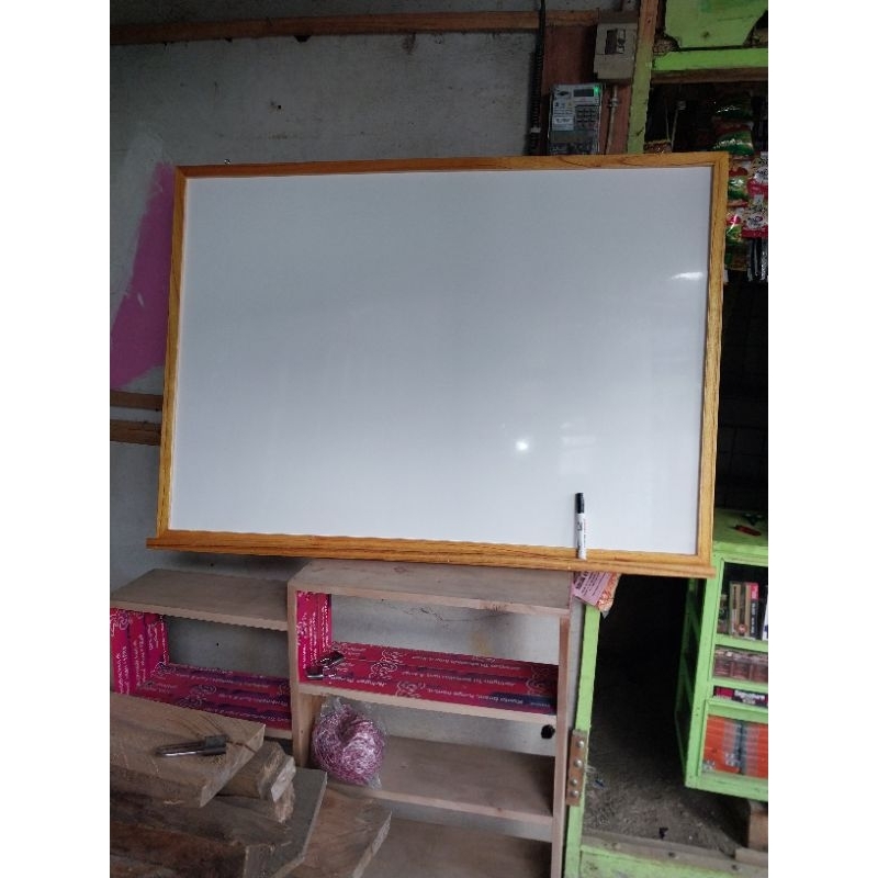 

papan tulis besar T80x120cm+peyangaya +sepidol