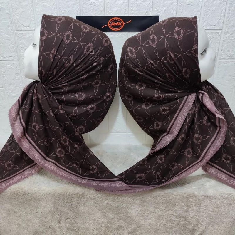 HIJAB SEGIEMPAT VOAL MOTIF | HIJAB VOAL MOTIF MURAH | JILBAB DENAY KW