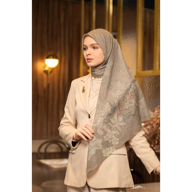 Heylocal.id ||LEVAUGHN SCARF   Local.id