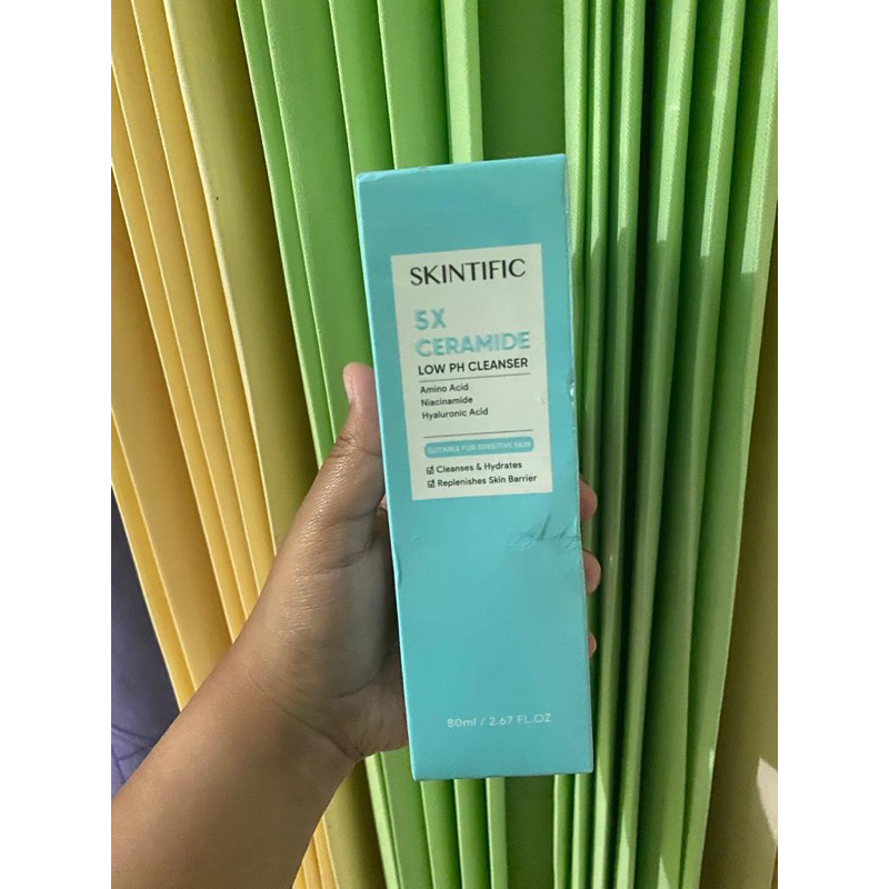 skintific facial wash