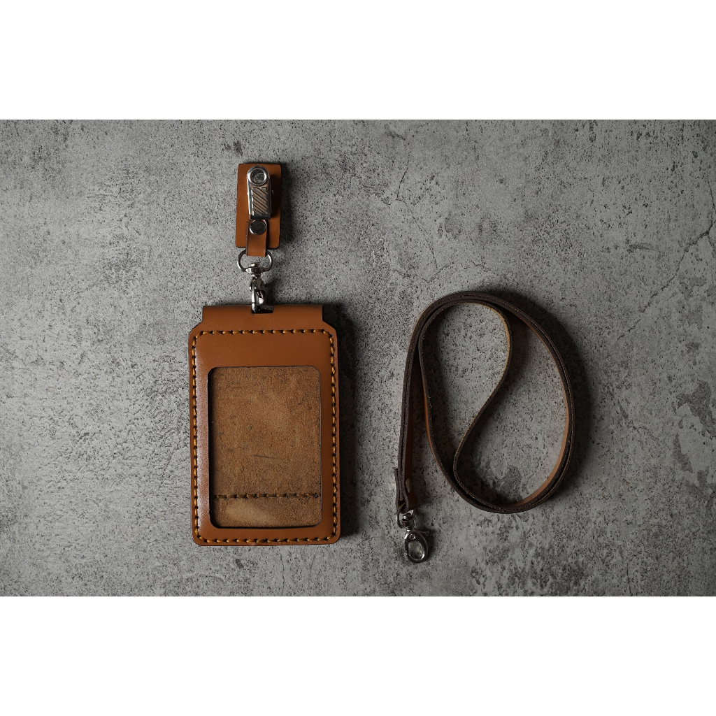 

ID CARD HOLDER FLIP/MAGNET , NAME TAG ID CARD KULIT ASLI MAGNET