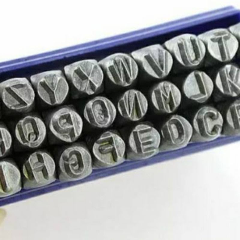 (UTC) Huruf ketok terbalik/reverse 8mm merk Masus made in Germany