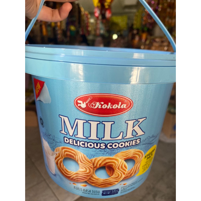 

kokola : milk biskuit cookies