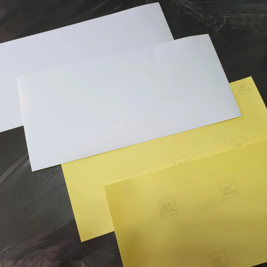

Kertas Sticker HVS Doff Camel ukuran A4 / F4 | isi 20 lbr