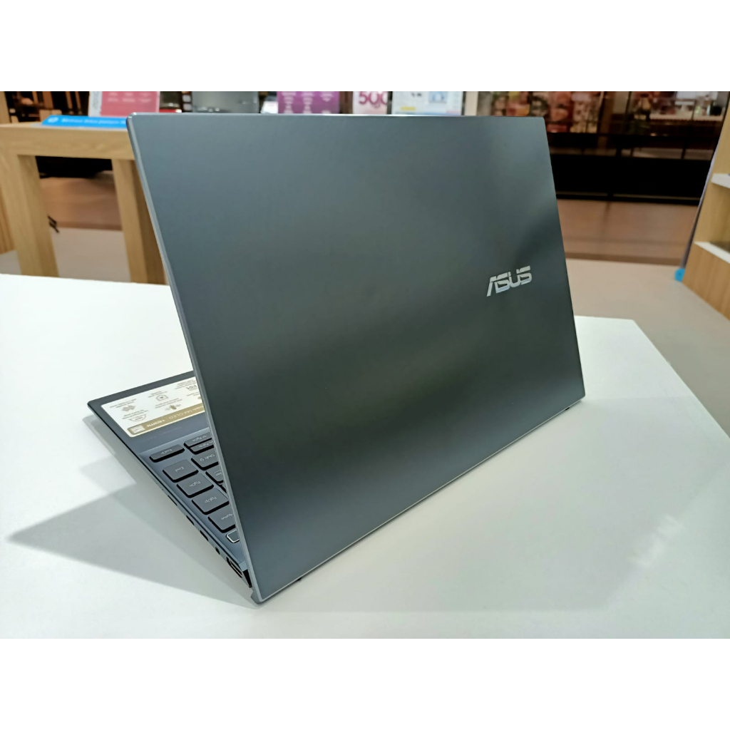 Laptop Asus Zenbook 14 OLED UM340YA Ryzen 7 5825U 16GB 1TB SSD Touch Windows Original