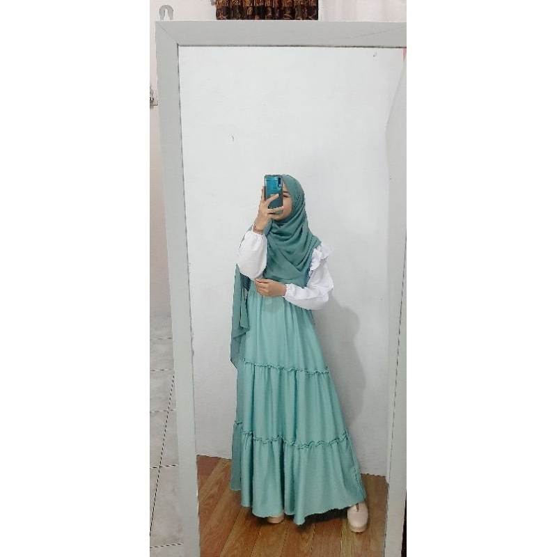 gamis putih .gamis putih kombinasi gamis hijau wardah