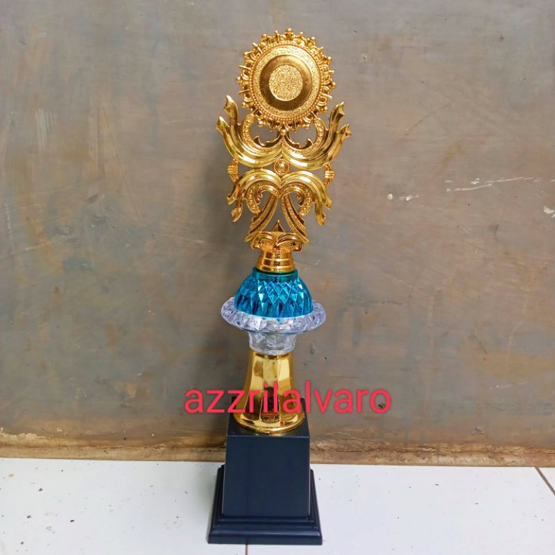 Piala MK 05 Tinggi 41cm Satuan