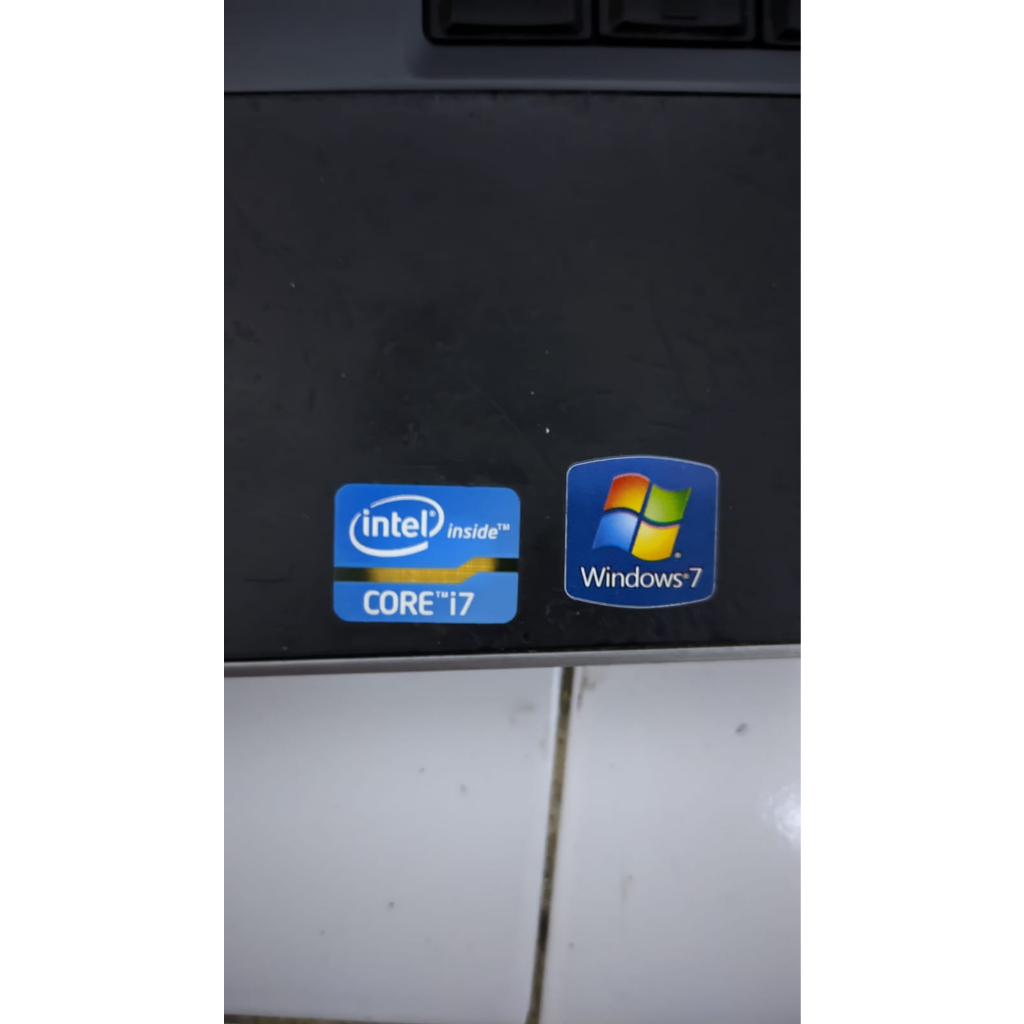 Laptop Dell Latitude Intel Core i7 Ram 4Gb Ssd 120Gb Normal Siap Pakai