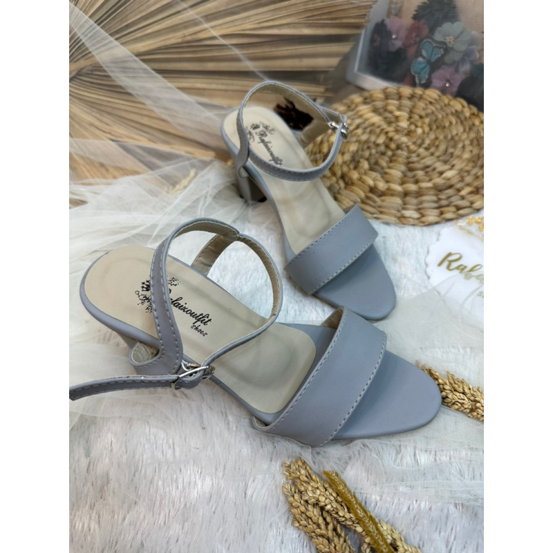 sandal wanita aurosa abu tali 7cm chunky