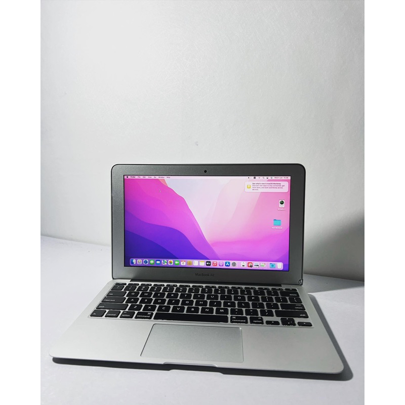 MacBook Air 2015 Ram 4 ssd 128GB Perfect