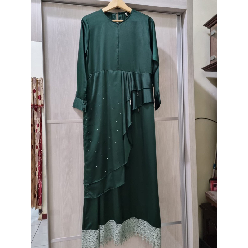 Dress Preloved By. Vanilla Hijab