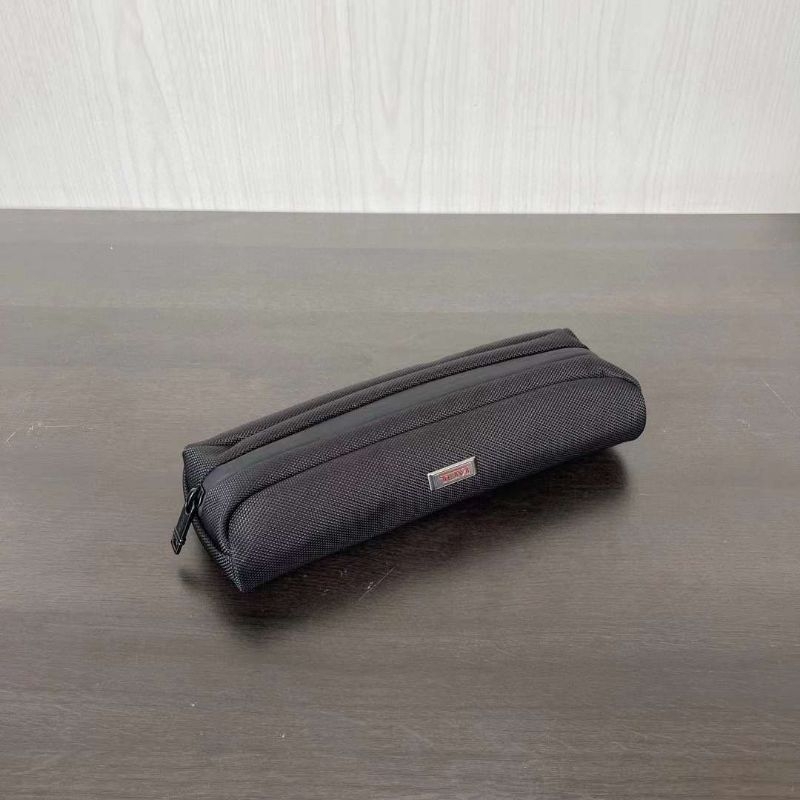 tas tumi cord pouch