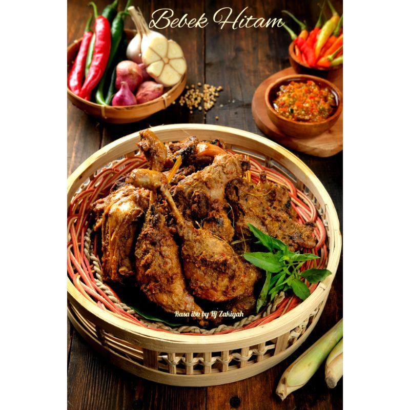 

Bebek hitam/ Bebek ireng/ Bebek/ Bebek ungkep/ Bebek bumbu (sudah termasuk sambal