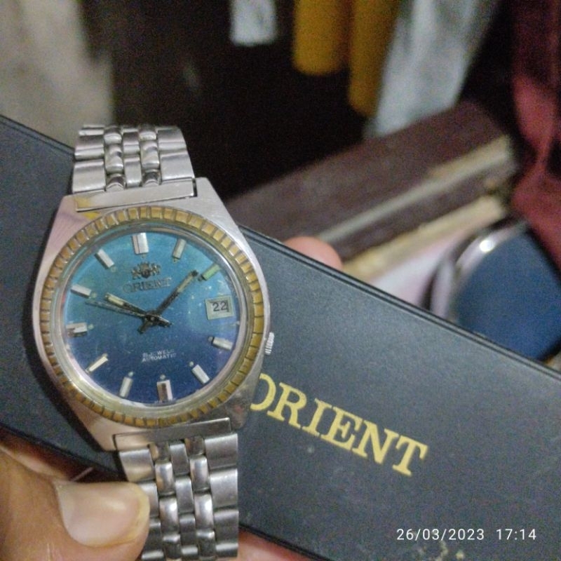 jam tangan vintage orient president date just