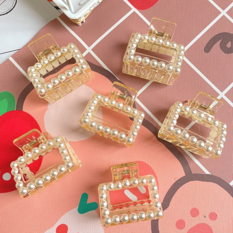 Jedai Jepit Rambut Salon Transparan 5cm Jedai Kotak Bolong dengan Handle Jedai Mutiara Transparan 5cm Pearl Square Hair Claw Clips