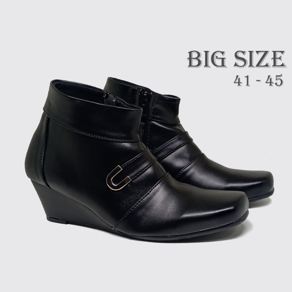 sepatu boots wanita / boots wanita terbaru / boots cewek turing  size 40-45 big size