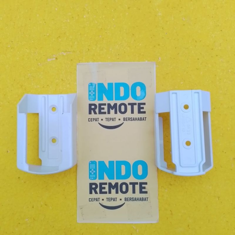 BRACKET / STANDING / HOLDER UNTUK REMOTE AC SHARP, DAIKIN, GREE, DAN LAINNYA. SESUAI DENGAN GAMBAR