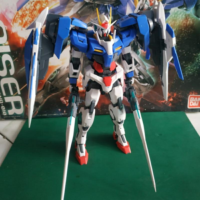 MG 1/100 MASTER GRADE GUNDAM OO 00 RAISER BANDAI NOT DABAN