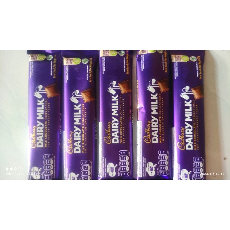 

CADBURY DAIRY MILK CHOCOLATE ORIGINAL 30 GR