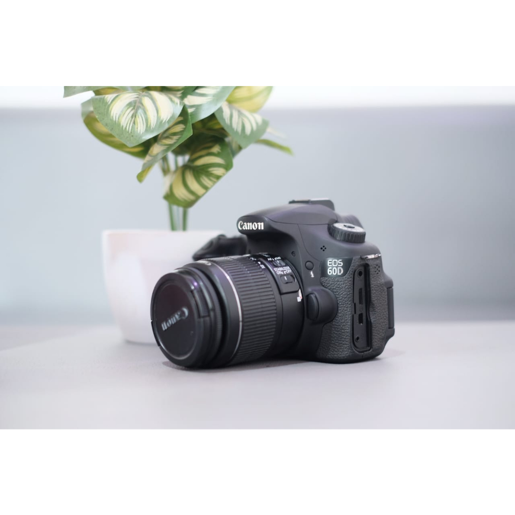 kamera canon dslr 60d sama lensa 18-55mm second mulus sc rendah