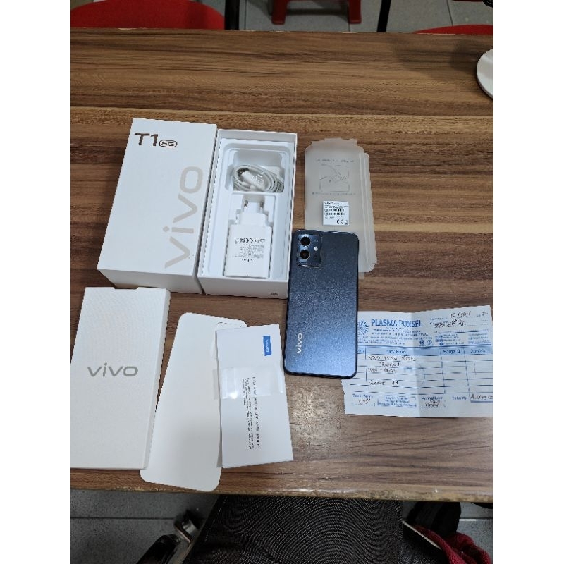 Vivo T1 5G ram 8 Rom 256