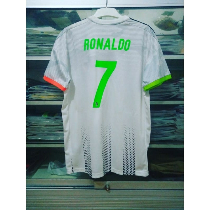 Juventus X Palace Kit 19/20