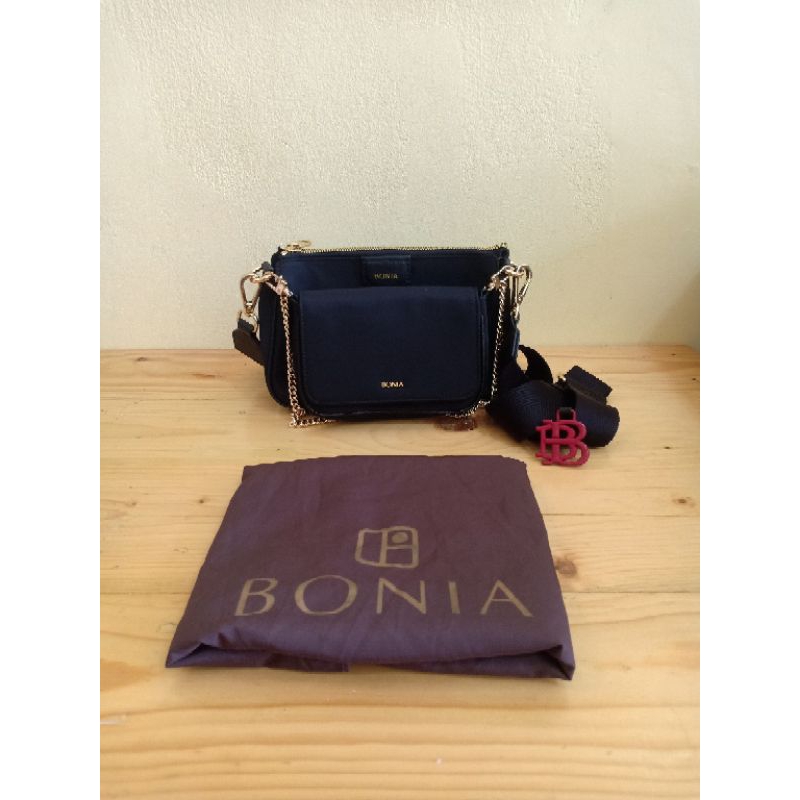 tas bonia preloved authentic sling nilon