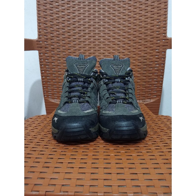 Sepatu Slazenger Outdoor Hiking Tracking Gunung No 40,5