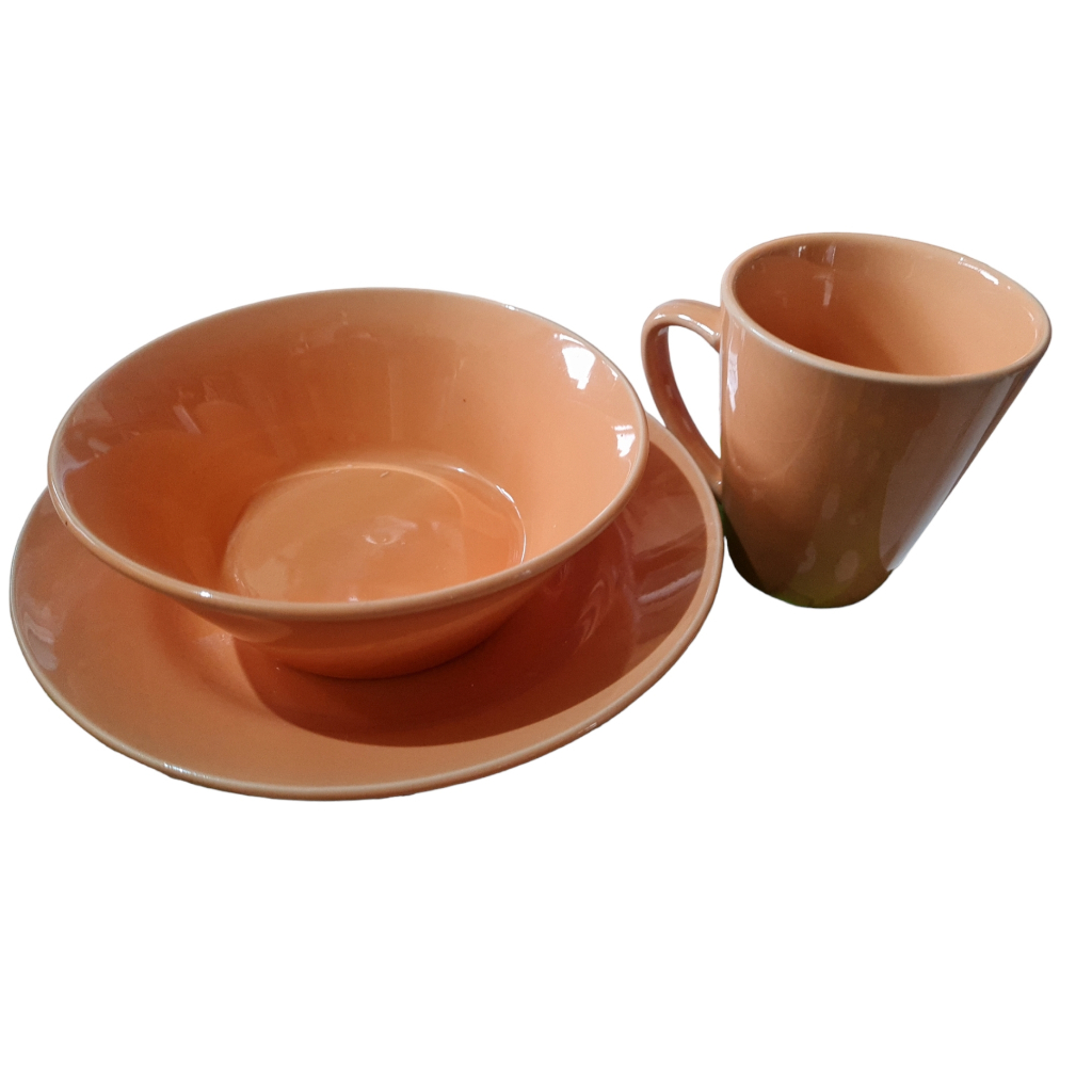 Piring Mangkok dan Cangkir Keramik Set 3 pcs Warna Orange