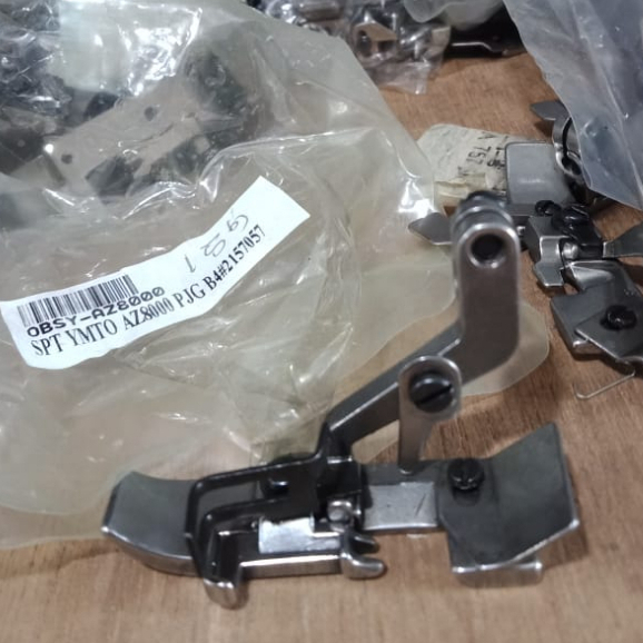 2157057 YAMATO AZ6000 Sepatu Presser Foot Benang 4 Mesin Jahit Obras