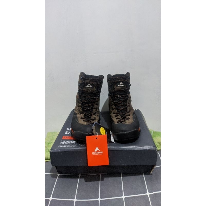 sepatu gunung eiger phyton