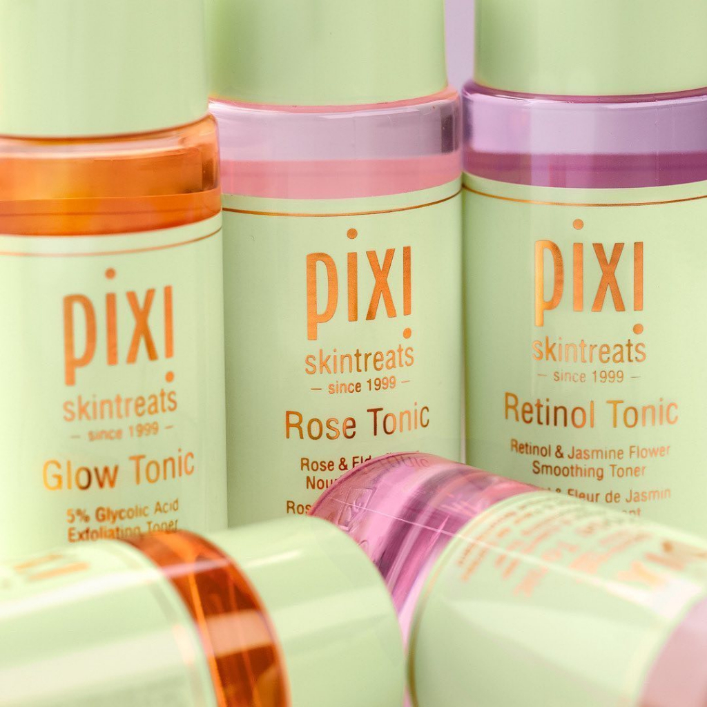 PIXI Glow Tonic 5% Glycolic Acid/Retinol Tonic/Vitamin-C Tonic Exfoliate Toner-100ml