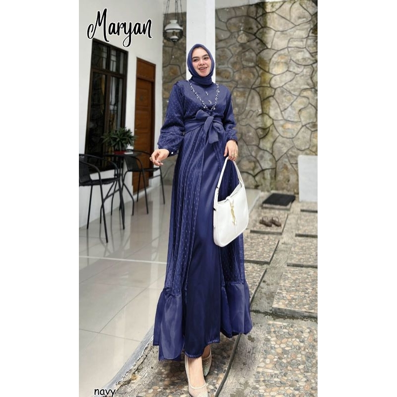 Maryan Set outer tile dot mix organza inner maxmara velvet