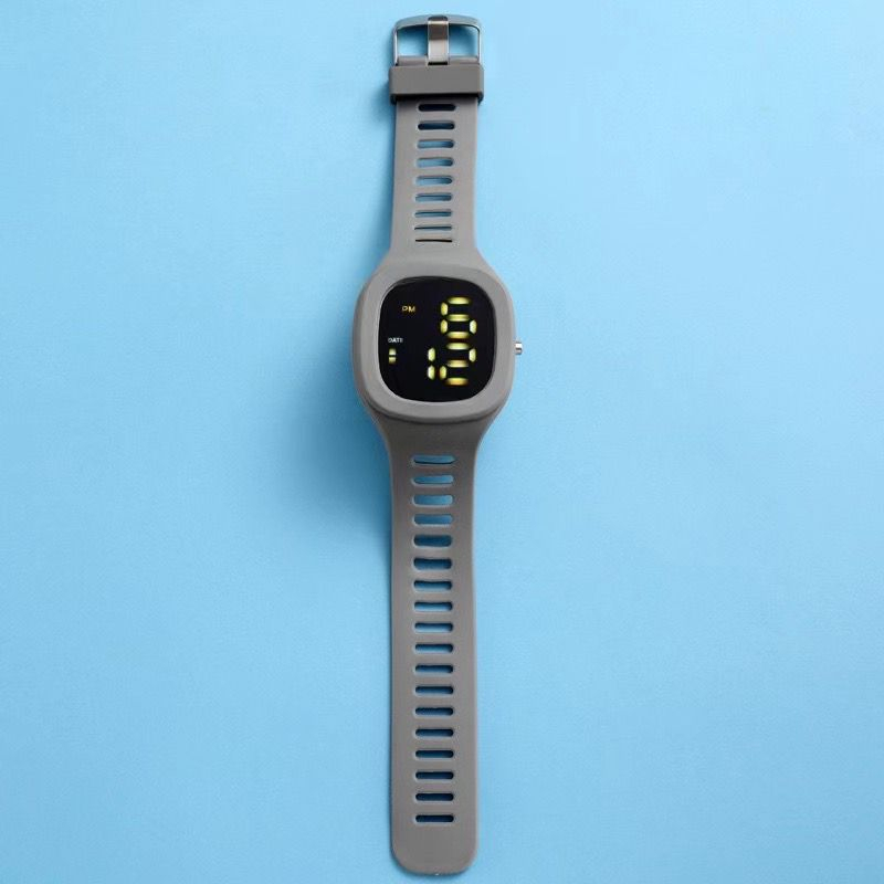 Jam Tangan Digital LED Wanita Pria Wanita Tahan Air / Jam Tangan Warna Warni
