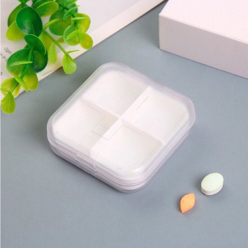 

KOTAK OBAT 4 SEKAT