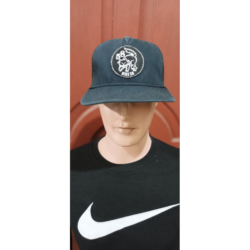TOPI NIKE / TOPI NIKE SB / TOPI NIKE SECOND / TOPI NIKE VINTAGE / HOODIE NIKE / HOODIE NIKE SECOND /