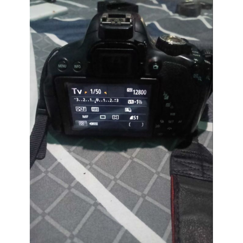 canon eos 650D