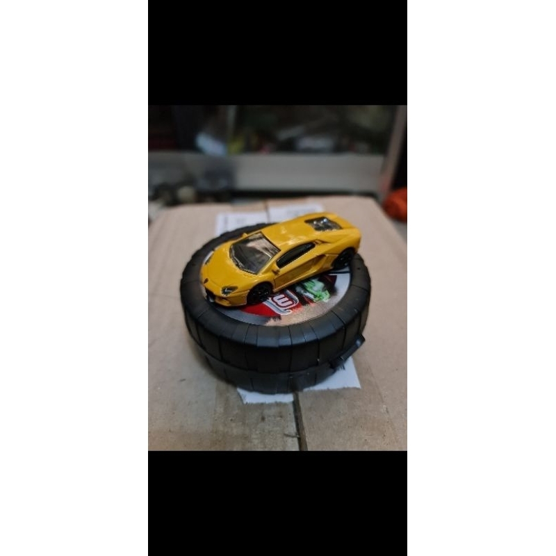 Majorette Lamborghini Aventador kuning & merah