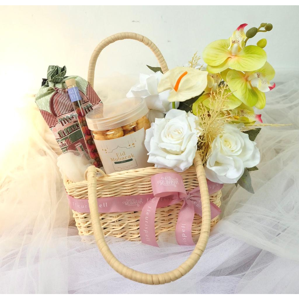 

Khalisa Eid Mubarak Ramadhan Hampers Aesthetic Estetik