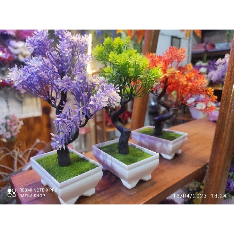 Bunga bonsai plastik