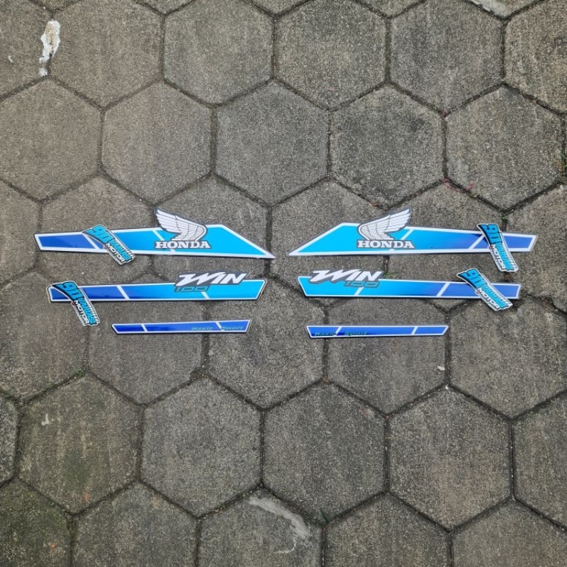 Striping Stiker List Body Variasi Custom Body Set Tangki Honda Win 100  Warna Biru